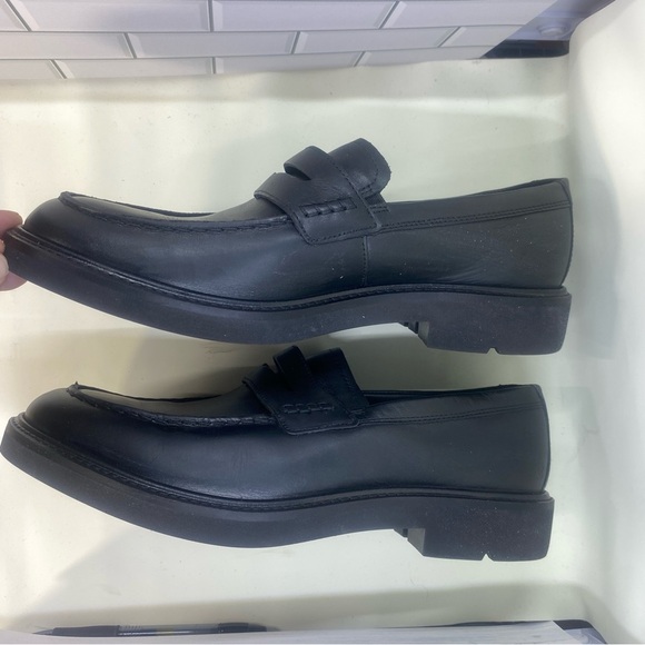 Ecco Black Leather Slip-On Loafers - Picture 5 of 14